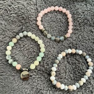 Set of 3 bead stretch bracelets